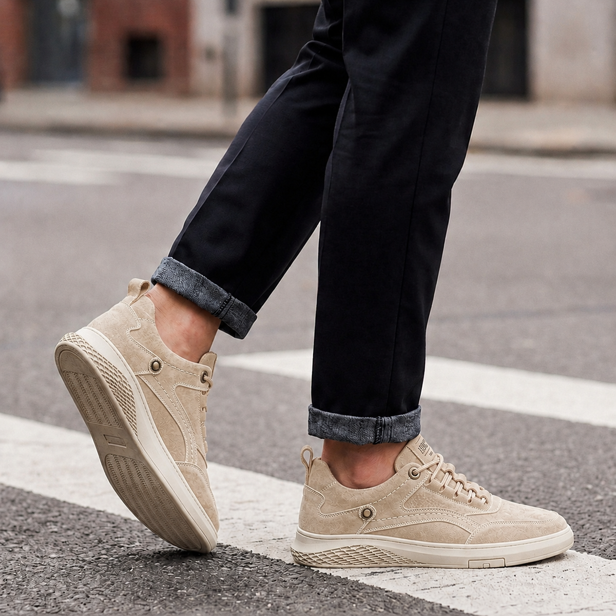 Men's brown retro suede sneakers with classic lace-up front