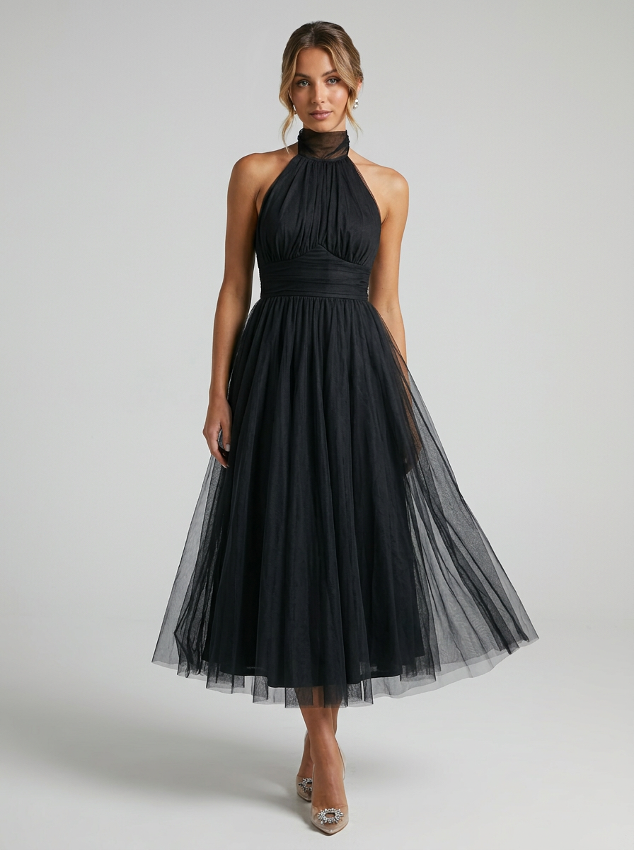 Women's pink halterneck maxi dress with open shoulders