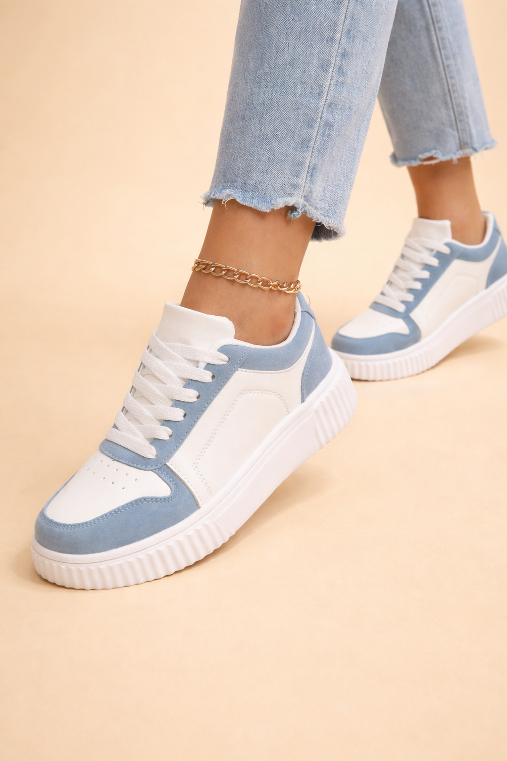 Women's beige non-slip sneakers with chunky grip sole