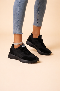 Ava | Women's Lightweight Running Trainers with Breathable Upper – Black